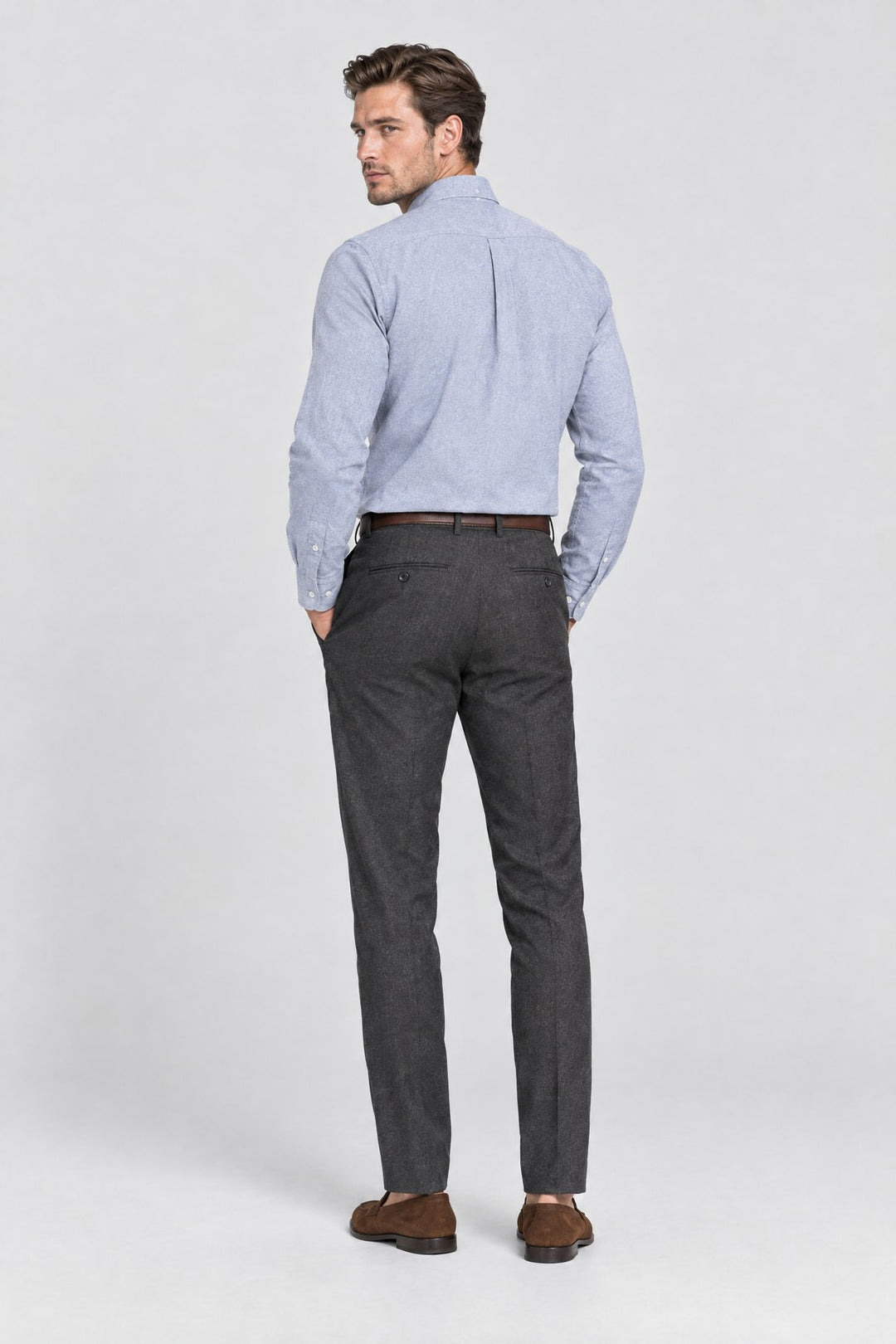 The Chelsea Oxford Shirt in Light Grey, back view