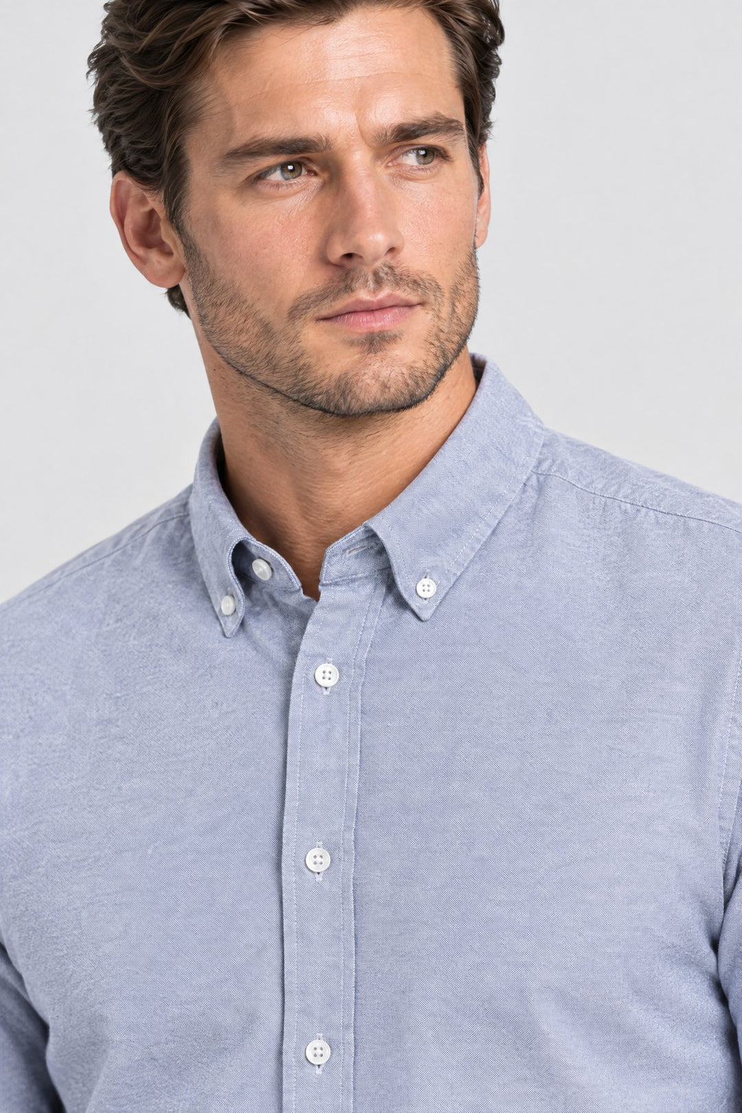 The Chelsea Oxford Shirt in Light Grey, detail