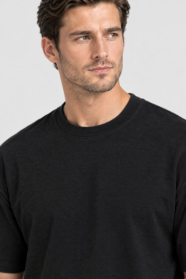 The Essential Heavyweight Tee in Black, detail