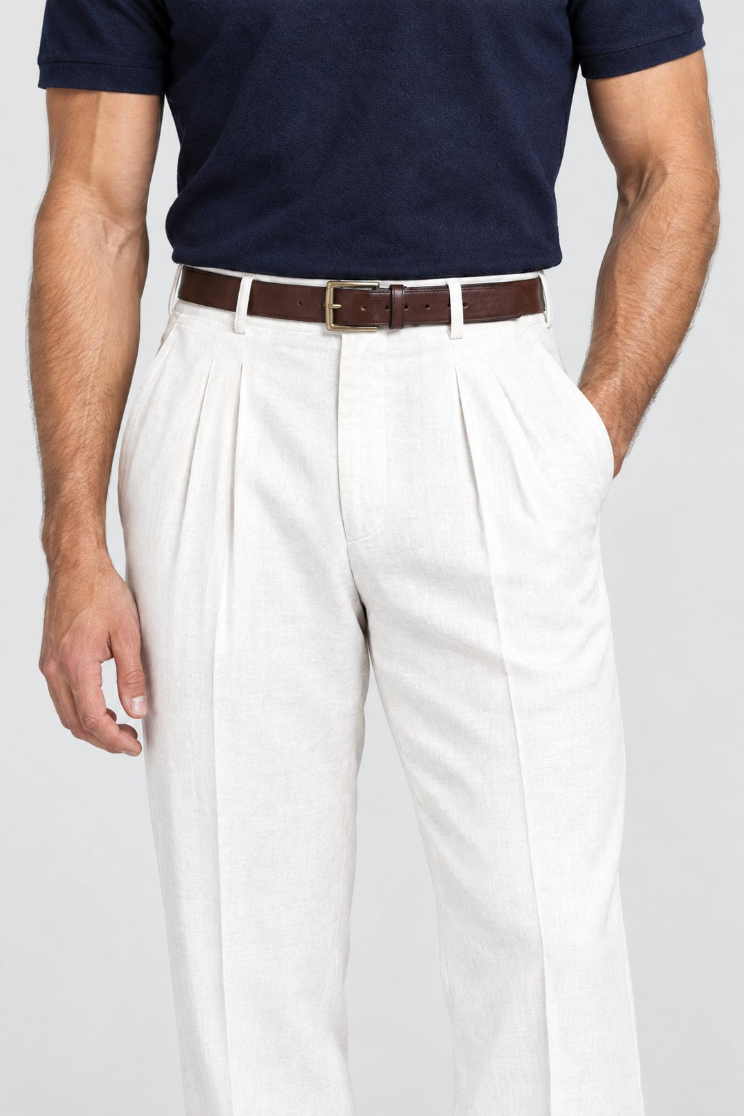 The Henley Pleated Trouser in Off White, detail