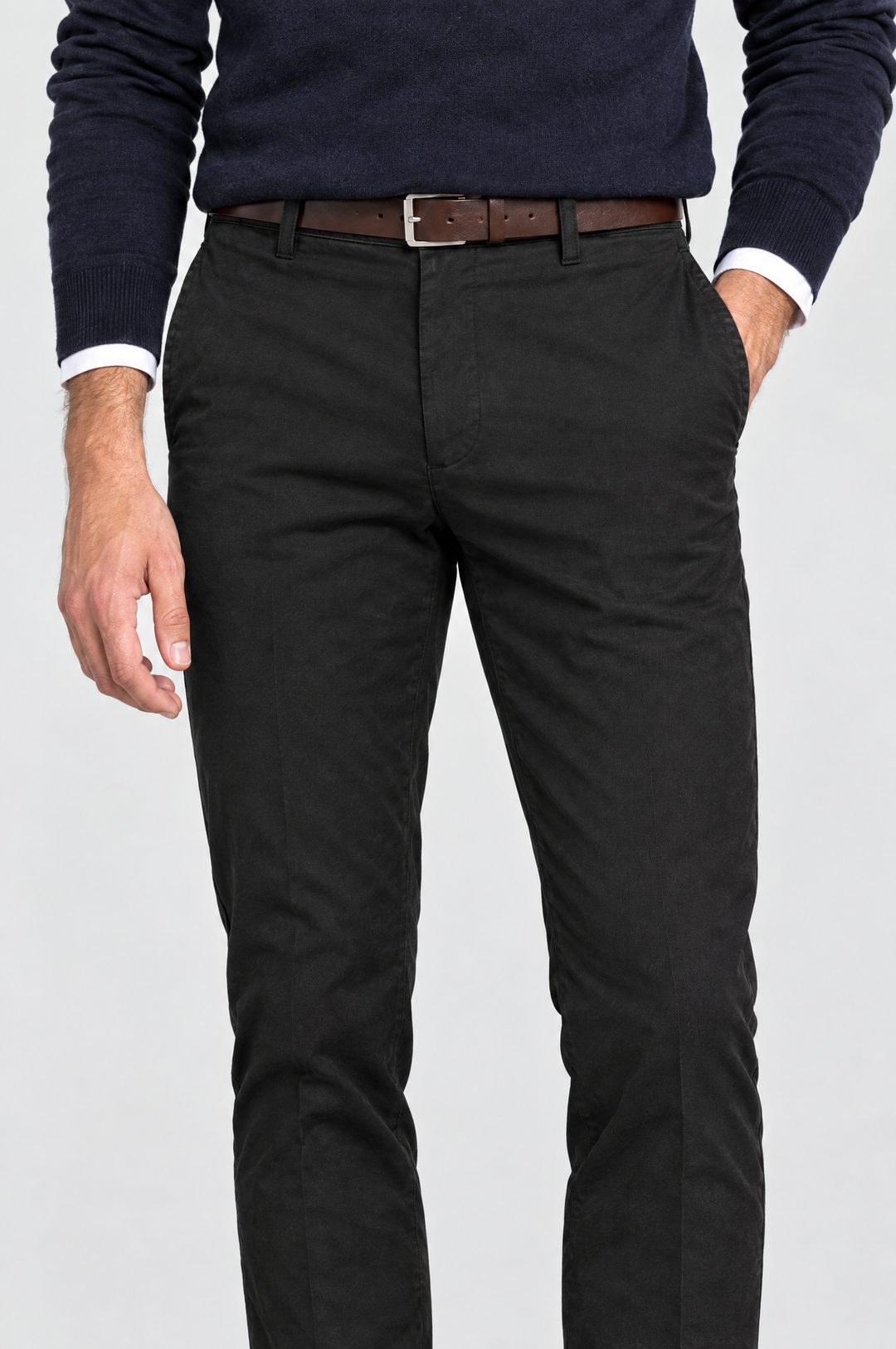 The Putney Slim Chino in Black, close-up detail