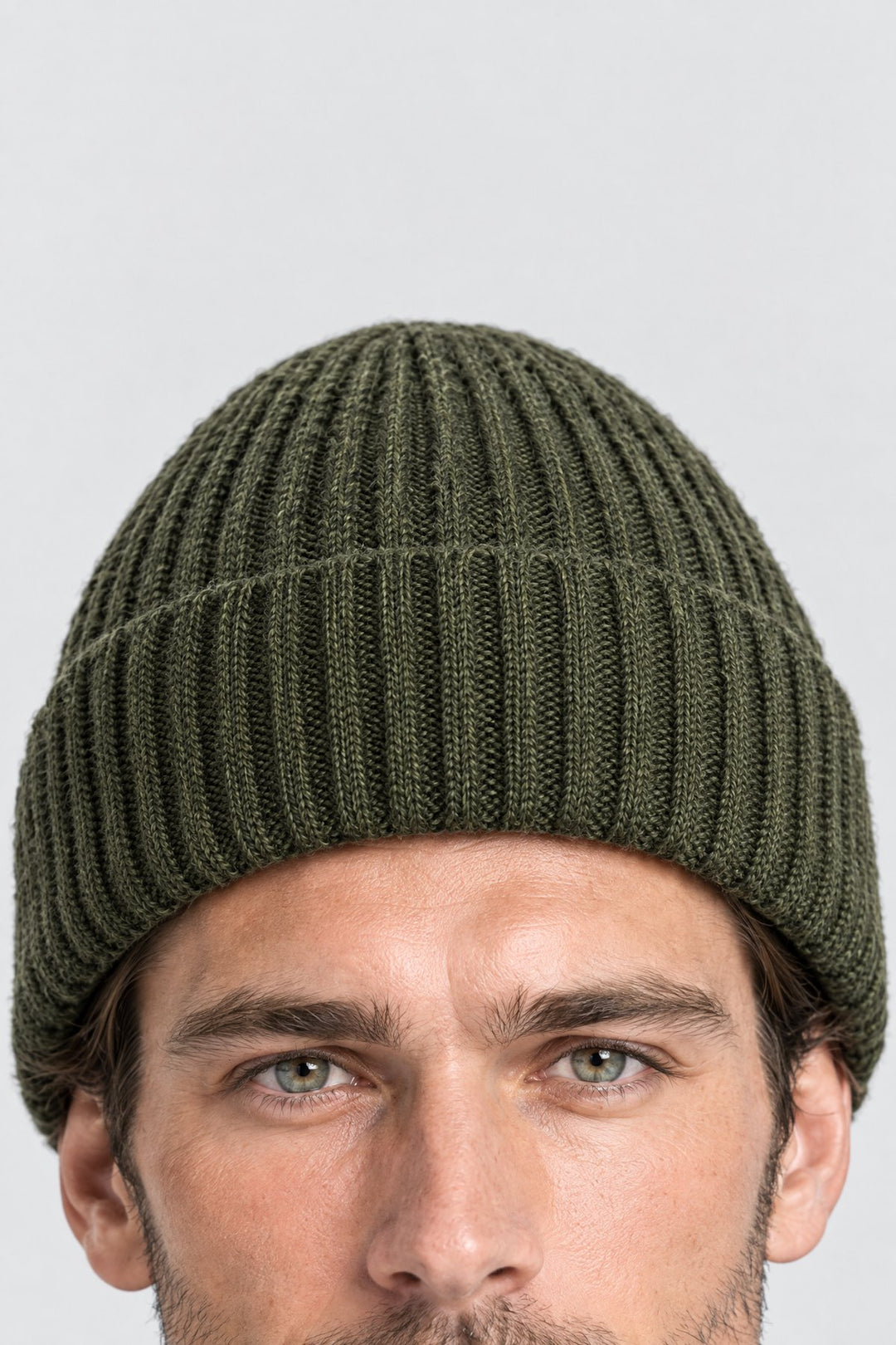 The Ribbed Beanie in Olive, detail