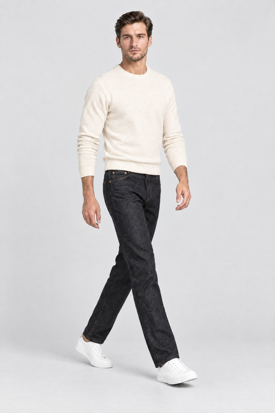 The Shoreditch Straight Jean in Black, side view